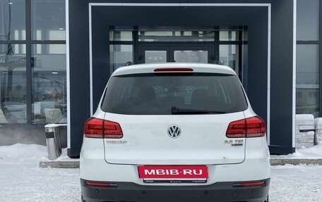Volkswagen Tiguan I, 2016 год, 1 949 000 рублей, 7 фотография