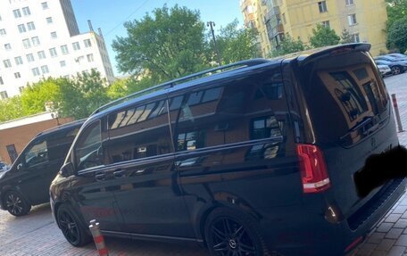 Mercedes-Benz V-Класс, 2019 год, 4 799 000 рублей, 6 фотография