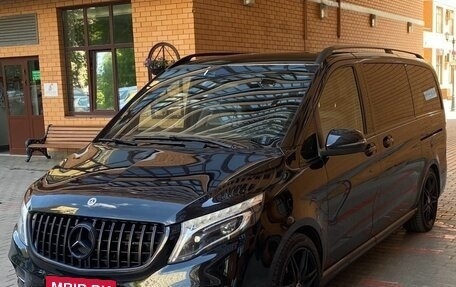 Mercedes-Benz V-Класс, 2019 год, 4 799 000 рублей, 5 фотография