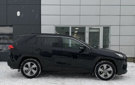 Toyota RAV4, 2019 год, 2 999 000 рублей, 5 фотография