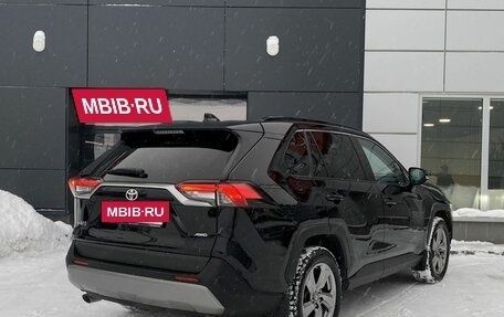 Toyota RAV4, 2019 год, 2 999 000 рублей, 6 фотография