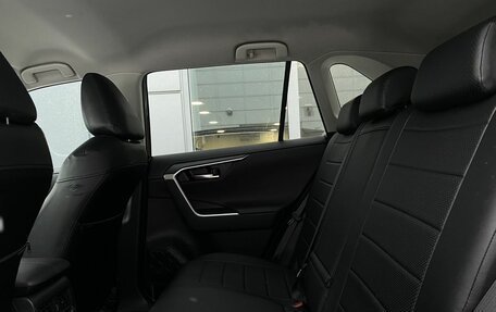 Toyota RAV4, 2019 год, 2 999 000 рублей, 23 фотография