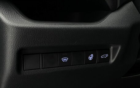 Toyota RAV4, 2019 год, 2 999 000 рублей, 15 фотография