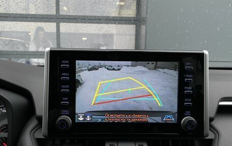 Toyota RAV4, 2019 год, 2 999 000 рублей, 20 фотография