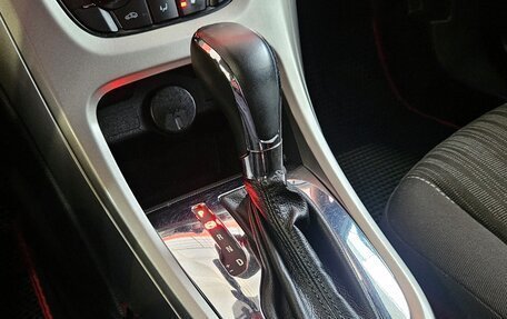 Opel Astra J, 2010 год, 835 000 рублей, 15 фотография