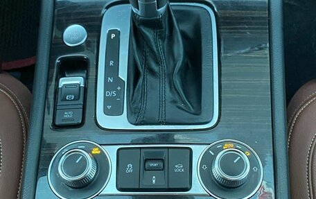 Volkswagen Touareg III, 2017 год, 2 990 000 рублей, 14 фотография