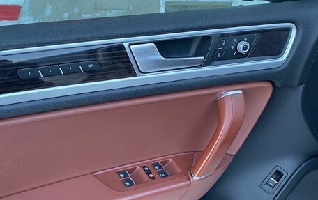 Volkswagen Touareg III, 2017 год, 2 990 000 рублей, 9 фотография