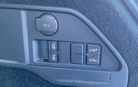 Volkswagen Touareg III, 2017 год, 2 990 000 рублей, 18 фотография