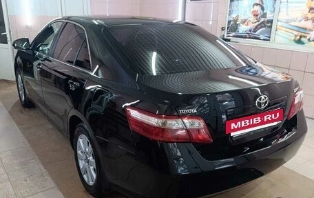 Toyota Camry, 2009 год, 1 150 000 рублей, 4 фотография