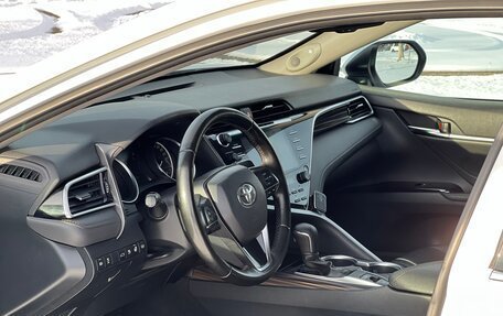 Toyota Camry, 2019 год, 2 790 000 рублей, 6 фотография