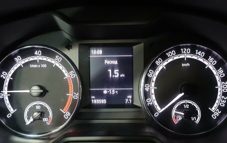 Skoda Octavia, 2018 год, 999 000 рублей, 16 фотография