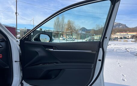 Toyota Camry, 2019 год, 2 790 000 рублей, 13 фотография