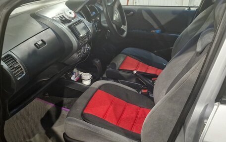 Honda Fit III, 2001 год, 295 000 рублей, 8 фотография