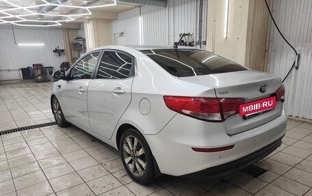 KIA Rio III рестайлинг, 2015 год, 740 000 рублей, 4 фотография