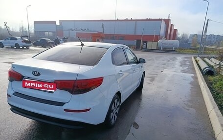 KIA Rio III рестайлинг, 2015 год, 900 000 рублей, 4 фотография