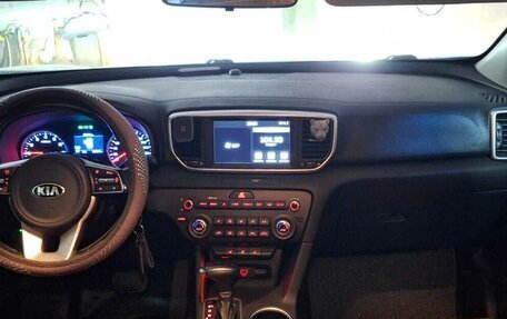 KIA Sportage IV рестайлинг, 2020 год, 2 450 000 рублей, 5 фотография