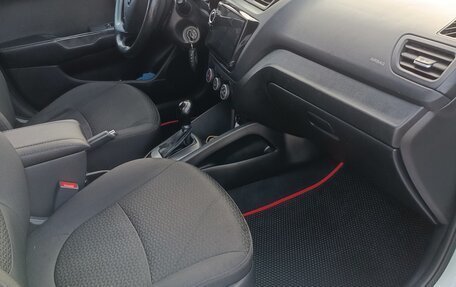 KIA Rio III рестайлинг, 2015 год, 900 000 рублей, 9 фотография