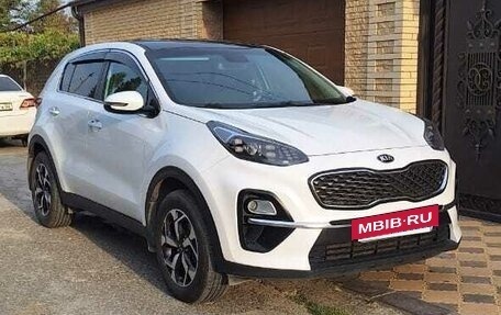KIA Sportage IV рестайлинг, 2020 год, 2 450 000 рублей, 2 фотография