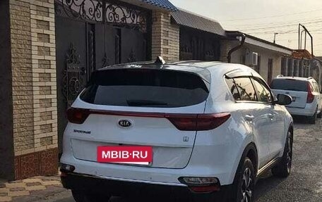 KIA Sportage IV рестайлинг, 2020 год, 2 450 000 рублей, 4 фотография