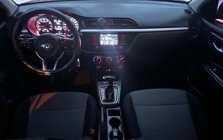KIA Rio IV, 2018 год, 1 325 000 рублей, 10 фотография