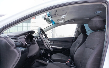 KIA Rio III рестайлинг, 2015 год, 1 000 000 рублей, 20 фотография