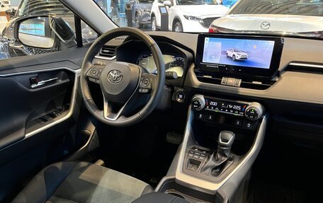 Toyota RAV4, 2025 год, 4 490 000 рублей, 14 фотография