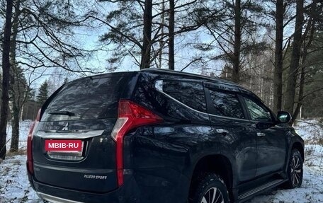 Mitsubishi Pajero Sport III рестайлинг, 2017 год, 2 650 000 рублей, 2 фотография