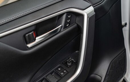 Toyota RAV4, 2025 год, 6 590 000 рублей, 12 фотография