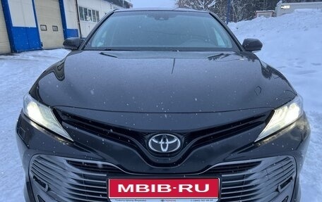 Toyota Camry, 2020 год, 2 990 000 рублей, 1 фотография