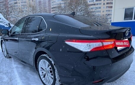Toyota Camry, 2020 год, 2 990 000 рублей, 5 фотография