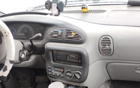 Dodge Caravan III, 2000 год, 245 000 рублей, 18 фотография