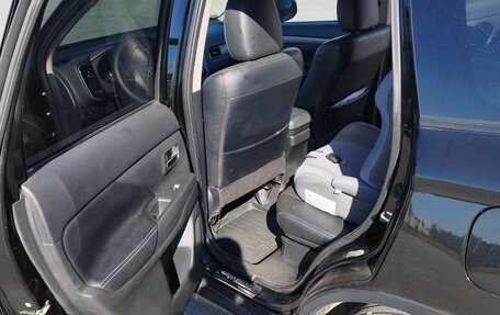 Mitsubishi Outlander III рестайлинг 3, 2015 год, 1 525 000 рублей, 7 фотография