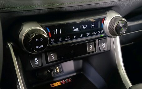 Toyota RAV4, 2025 год, 4 350 000 рублей, 16 фотография