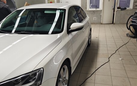 Volkswagen Jetta VI, 2012 год, 1 400 000 рублей, 2 фотография