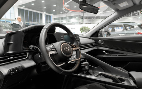 Hyundai Elantra, 2021 год, 2 099 000 рублей, 16 фотография