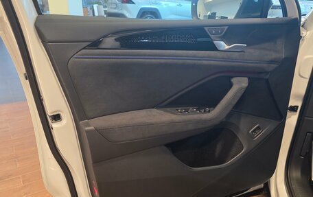 Volkswagen Tiguan, 2025 год, 5 040 000 рублей, 19 фотография