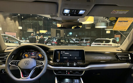Volkswagen Teramont I, 2025 год, 5 590 000 рублей, 28 фотография