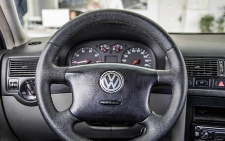 Volkswagen Golf IV, 2001 год, 389 000 рублей, 28 фотография