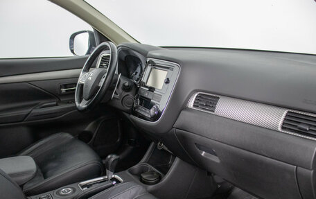 Mitsubishi Outlander III рестайлинг 3, 2014 год, 1 441 000 рублей, 9 фотография