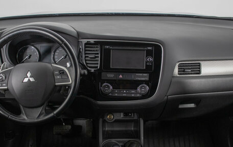 Mitsubishi Outlander III рестайлинг 3, 2014 год, 1 441 000 рублей, 14 фотография