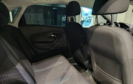 Volkswagen Polo VI (EU Market), 2018 год, 1 200 000 рублей, 9 фотография