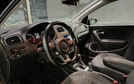 Volkswagen Polo VI (EU Market), 2018 год, 1 200 000 рублей, 7 фотография