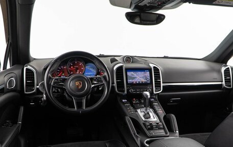 Porsche Cayenne III, 2017 год, 4 998 999 рублей, 6 фотография