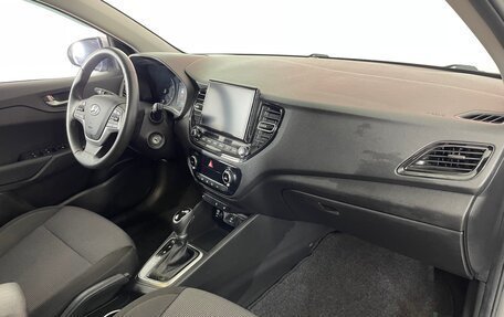 Hyundai Solaris II рестайлинг, 2021 год, 1 649 000 рублей, 8 фотография