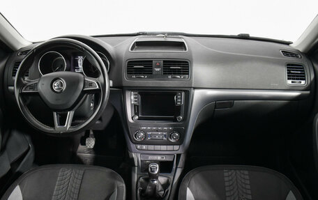 Skoda Yeti I рестайлинг, 2017 год, 1 080 000 рублей, 13 фотография