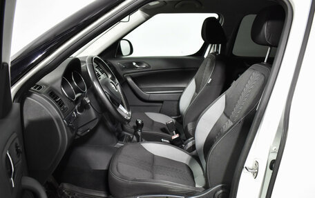 Skoda Yeti I рестайлинг, 2017 год, 1 080 000 рублей, 10 фотография