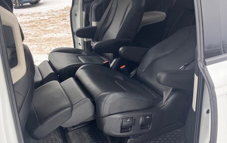 KIA Carnival, 2022 год, 4 150 000 рублей, 16 фотография