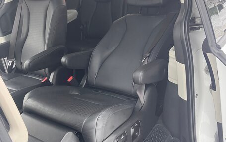 KIA Carnival, 2022 год, 4 150 000 рублей, 17 фотография