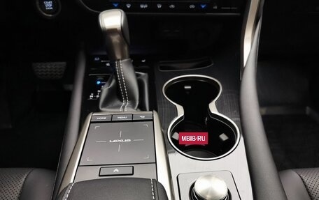 Lexus RX IV рестайлинг, 2022 год, 6 590 000 рублей, 18 фотография