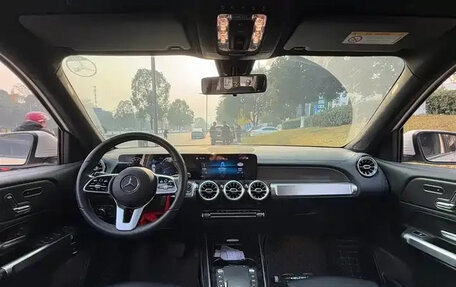 Mercedes-Benz GLB, 2021 год, 2 400 000 рублей, 6 фотография